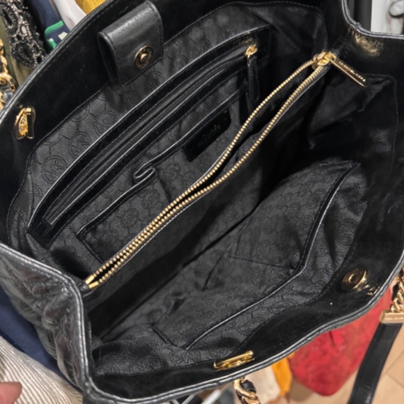 Authentic MICHAEL KORS Quilted Medium-Sized Black Leather Handbag - Picture 5 of 5